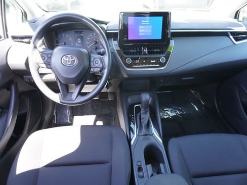 Used 2024 Toyota Corolla LE FWD image 2