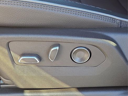 New 2026 GMC Sierra 3500 Denali w/ Denali Reserve Package image 14