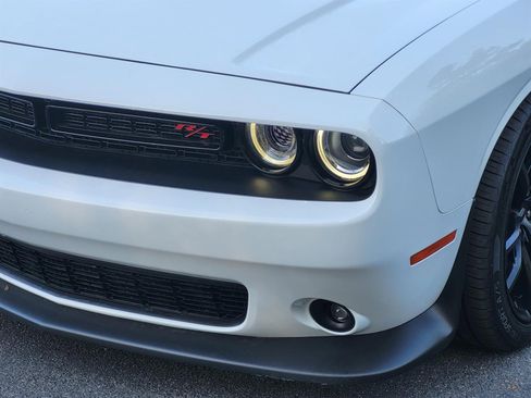 Used 2022 Dodge Challenger R/T Scat Pack w/ Shaker Package RWD image 8