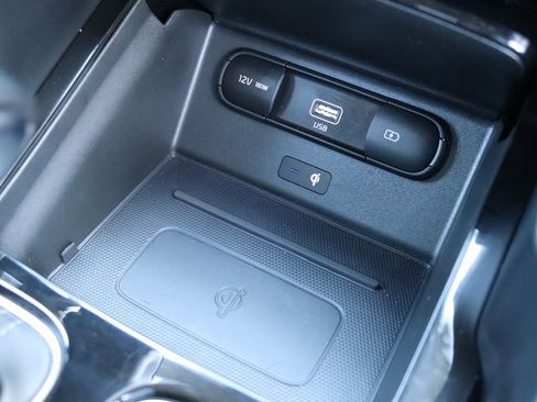 Used 2022 Kia Telluride EX image 34