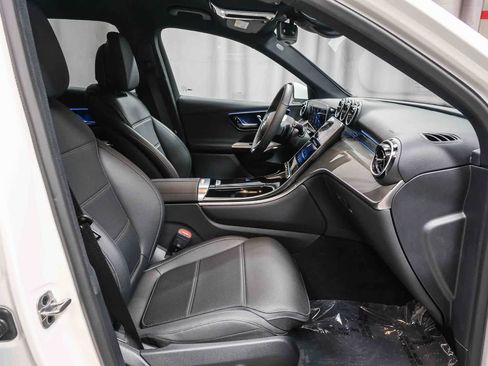 Certified 2026 Mercedes-Benz GLC 300 image 21