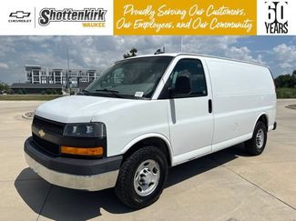 Used 2018 Chevrolet Express 2500 w/ Communications Package RWD video 1