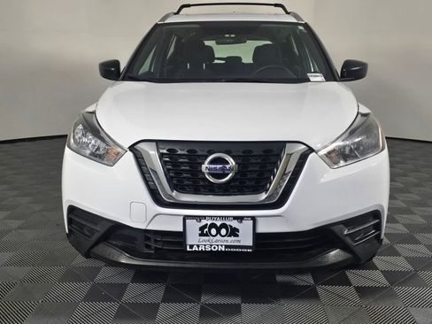Used 2019 Nissan Kicks S w/ Exterior Package image 8