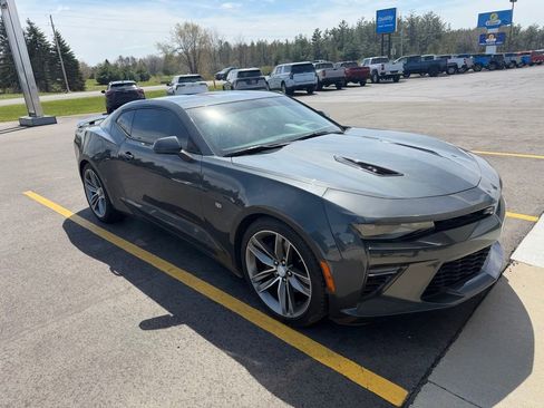 Used 2016 Chevrolet Camaro SS RWD image 3