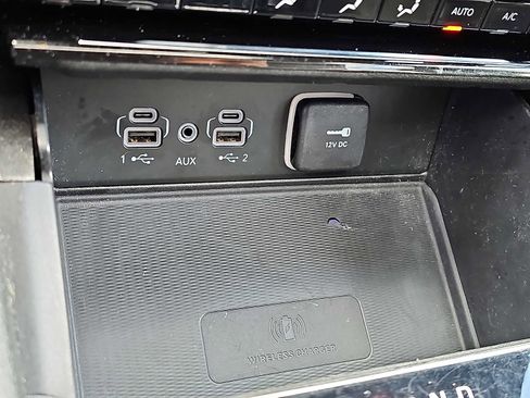 Used 2023 Jeep Grand Cherokee L Altitude image 26