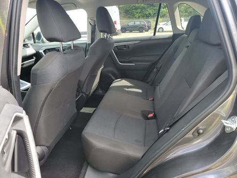 Used 2025 Toyota RAV4 LE AWD/4WD image 12