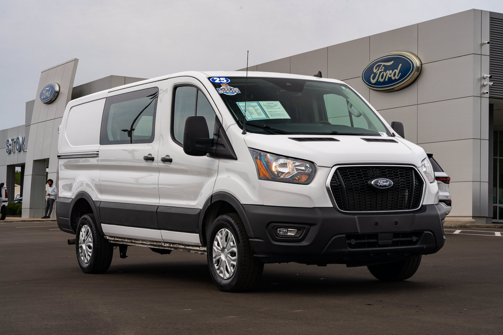 Used 2025 Ford Transit 250 Low Roof w/ Exterior Upgrade Package RWD image 1