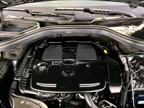 Used 2015 Mercedes-Benz ML 350 4MATIC image 29