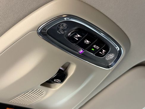 Used 2018 Volvo XC60 T5 Inscription w/ Convenience Package image 32