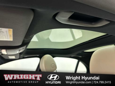 Used 2023 Mercedes-Benz E 350 4MATIC Sedan image 30