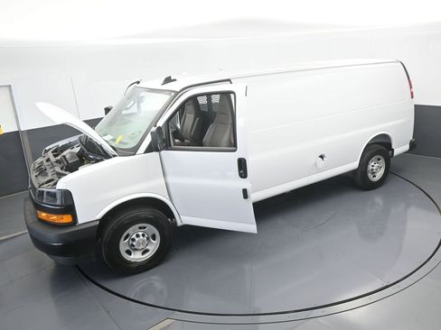 New 2025 Chevrolet Express 3500 Extended w/ Driver Convenience Package image 58
