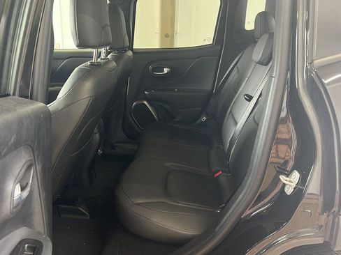 Used 2019 Jeep Renegade Limited w/ UConnect 8.4 Nav Group image 7