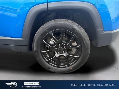 Used 2025 Jeep Compass Latitude w/ Altitude Special Edition AWD/4WD image 26