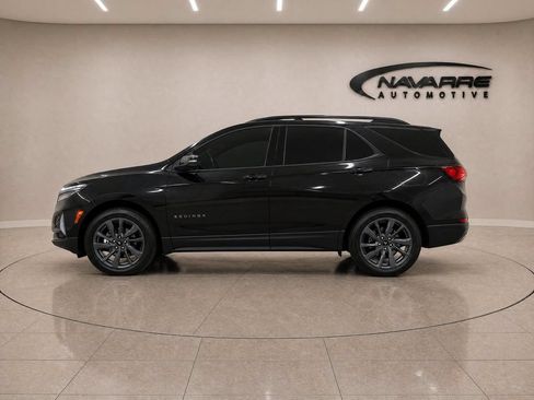 Used 2022 Chevrolet Equinox RS w/ Infotainment Package FWD image 4