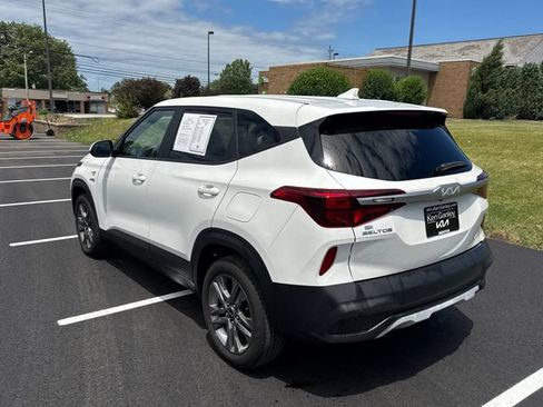 Certified 2023 Kia Seltos LX AWD/4WD image 3