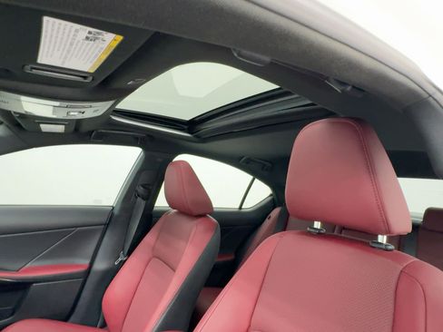 Certified 2025 Lexus IS 300 w/ Premium Package image 15