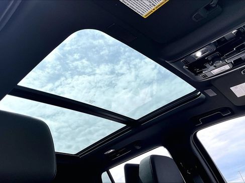 New 2026 Chevrolet Tahoe Z71 w/ Z71 Off-Road Package AWD/4WD image 15