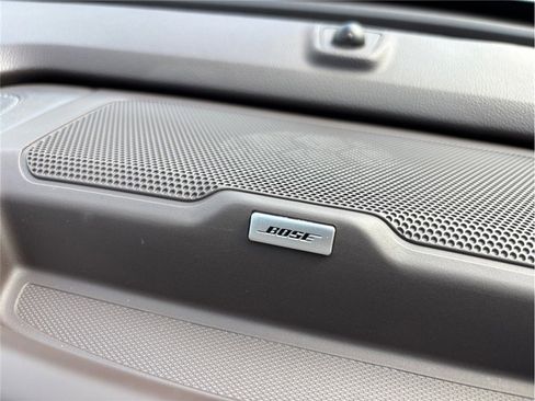 Used 2022 GMC Canyon Denali image 22