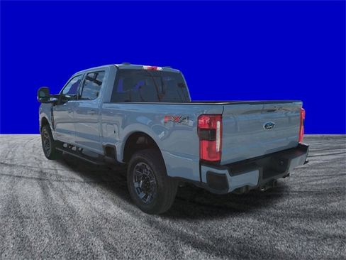 Certified 2024 Ford F250 Lariat w/ Lariat Ultimate Package image 6