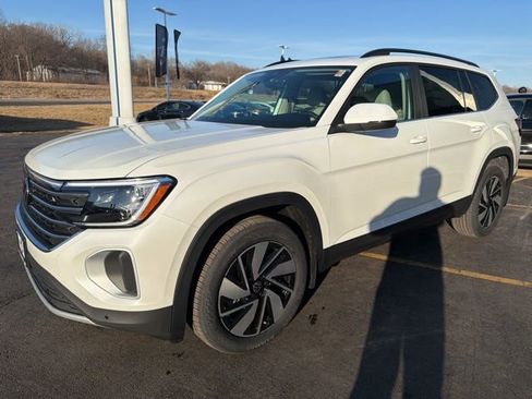 New 2026 Volkswagen Atlas SE AWD/4WD image 3