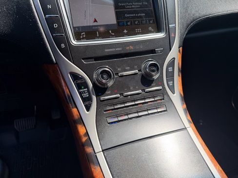 Used 2017 Lincoln MKX Reserve AWD/4WD image 20