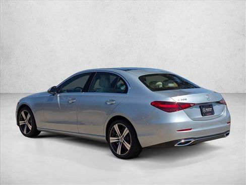 Used 2025 Mercedes-Benz C 300 Sedan image 9
