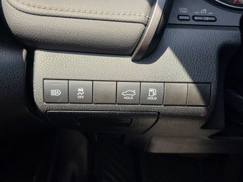 Used 2022 Toyota Camry XSE FWD image 33