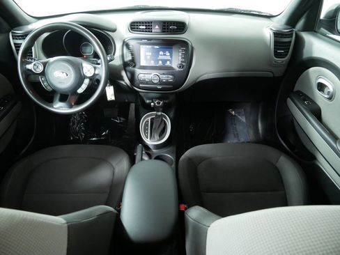 Certified 2019 Kia Soul Base w/ Convenience Package image 19