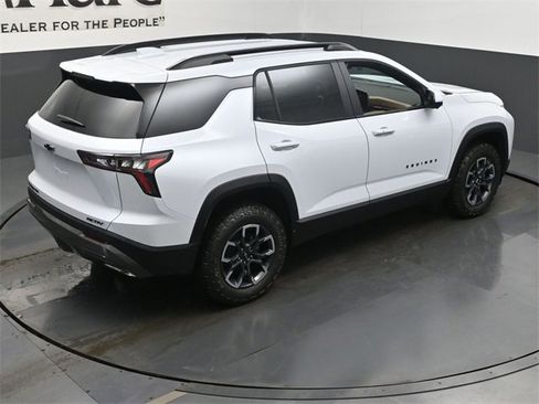 New 2026 Chevrolet Equinox ACTIV w/ Safety and Technology Package image 18