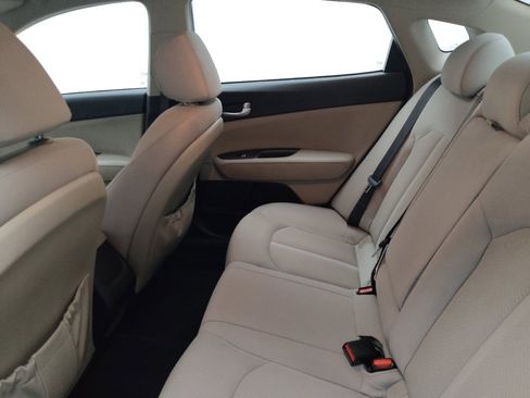 Used 2017 Kia Optima LX w/ Driver Convenience Package image 18