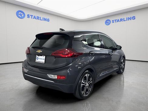 Used 2017 Chevrolet Bolt Premier w/ Driver Confidence II Package image 8