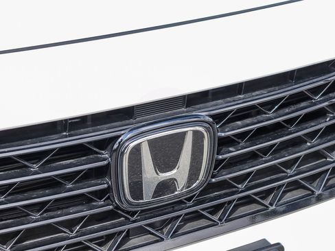 Certified 2025 Honda Accord LX image 13