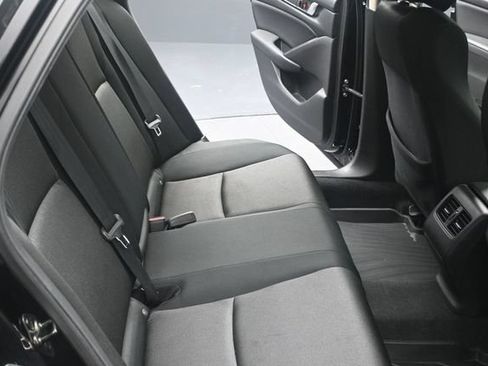 Used 2018 Honda Accord EX image 22