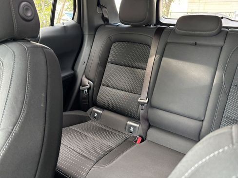 Used 2025 Chevrolet Equinox LT image 40