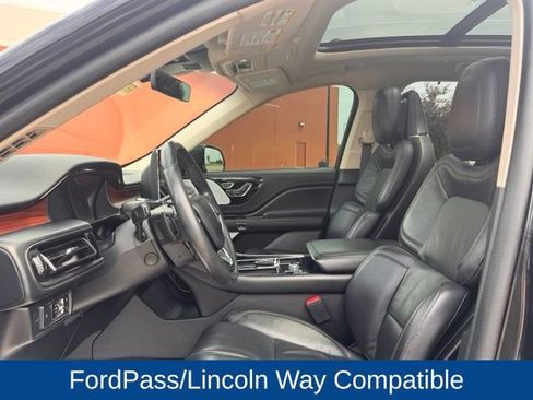 Used 2022 Lincoln Aviator Reserve w/ Equipment Group 201A AWD/4WD image 8