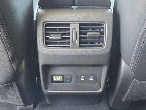 Used 2024 Nissan Rogue SL w/ SL Premium Package FWD image 31