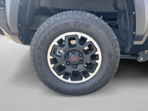 Certified 2024 Toyota Tacoma TRD Off-Road image 26
