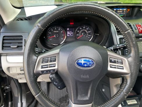 Used 2015 Subaru Forester 2.5i Touring w/ Eyesight & Navigation System AWD/4WD image 14