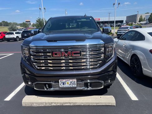Used 2022 GMC Sierra 1500 Denali AWD/4WD image 2
