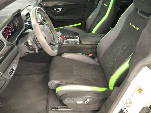 Used 2023 Lamborghini Urus Performante AWD/4WD image 23