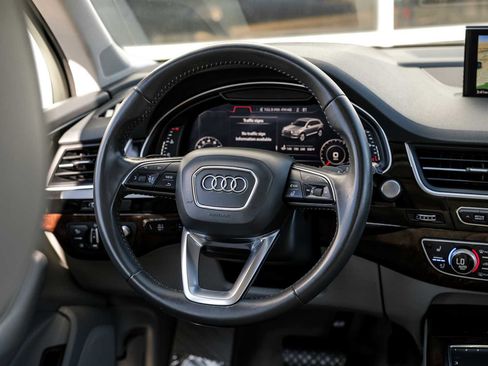Used 2017 Audi Q7 3.0T Prestige image 18