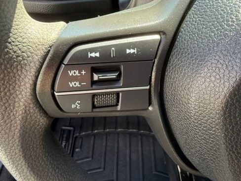 Used 2023 Honda Accord EX image 18