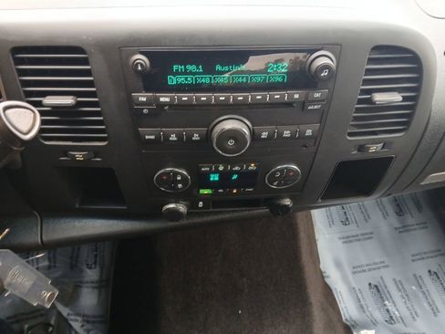 Used 2013 GMC Sierra 1500 SLE w/ Power Tech Package image 4