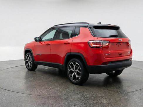 Used 2025 Jeep Compass Limited AWD/4WD image 6