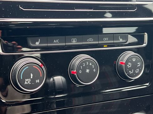 Used 2021 Volkswagen GTI S image 21