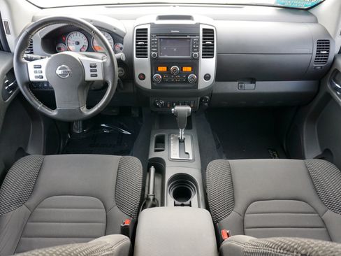 Used 2019 Nissan Frontier PRO-4X image 10