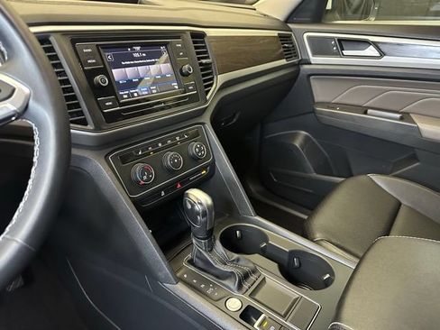 Used 2023 Volkswagen Atlas SE FWD image 32