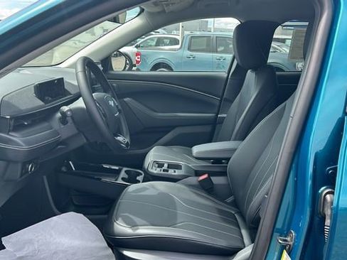 New 2026 Ford Mustang Mach-E Select w/ Comfort Package RWD image 18