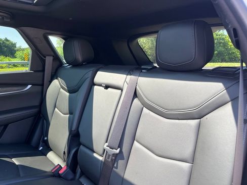 Used 2023 Cadillac XT5 Sportv w/ Technology Package AWD/4WD image 23