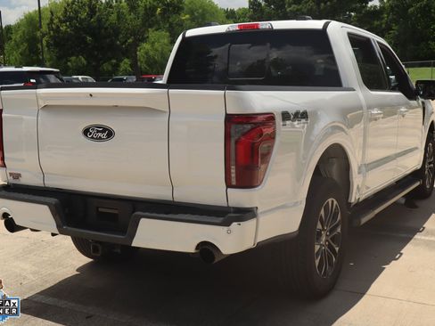Used 2025 Ford F150 Lariat w/ Equipment Group 502A High AWD/4WD image 3